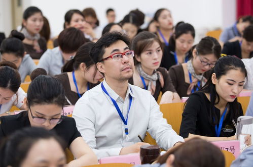 珠宝销售顾问入职培训考试试卷(珠宝业营业员考核标准)